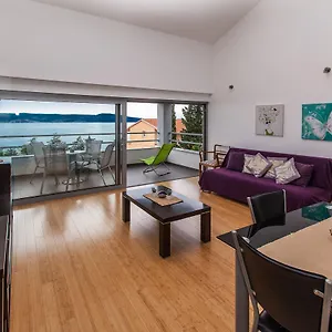 Vista Apartment